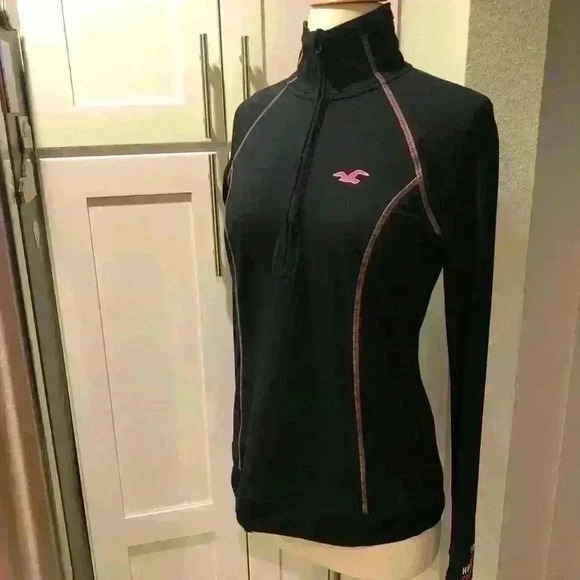 Hollister Pullover - Picture 3 of 6